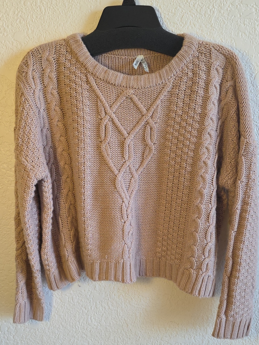 Mudd Cable Knit Crewneck Sweater - Dusty Pink
